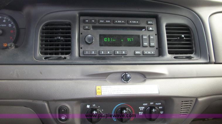 image for item 8717 2008 Ford Crown Victoria Police Interceptor