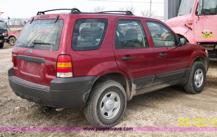 image for item 8718 2007 Ford Escape XLS SUV