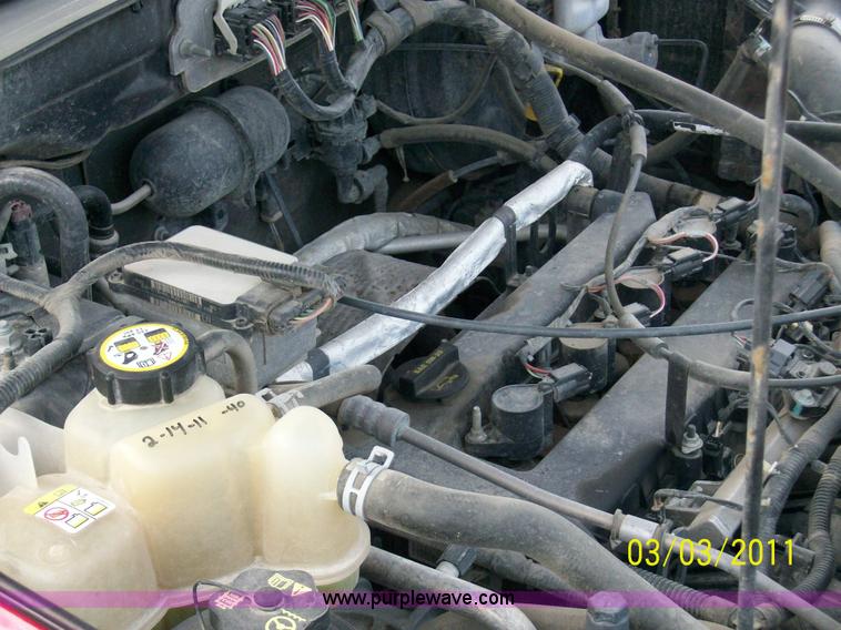 image for item 8718 2007 Ford Escape XLS SUV