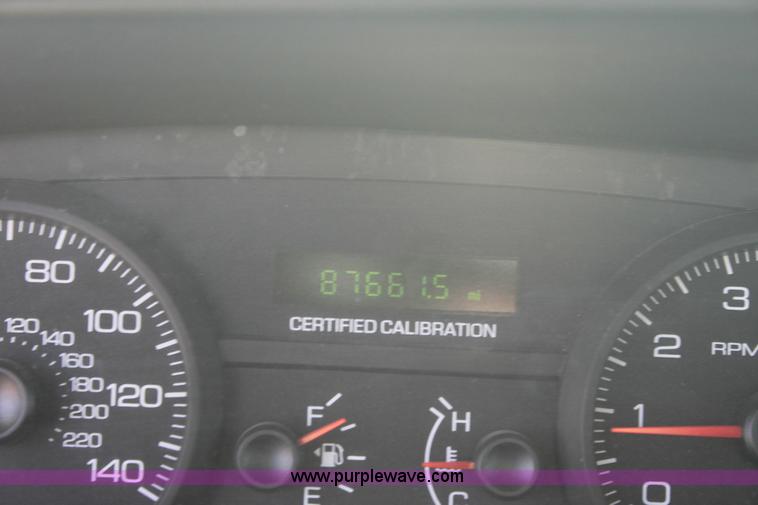 image for item 9404 2006 Ford Crown Victoria Police Interceptor