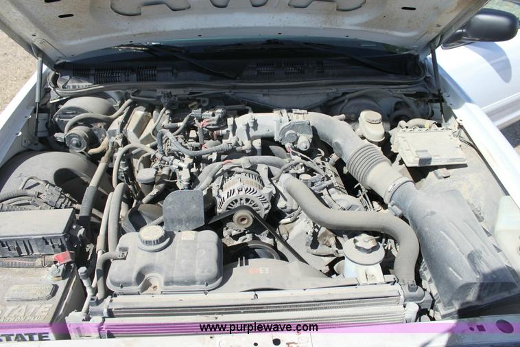 image for item 9404 2006 Ford Crown Victoria Police Interceptor