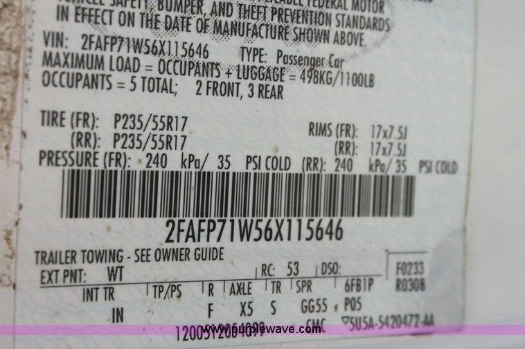 image for item 9404 2006 Ford Crown Victoria Police Interceptor