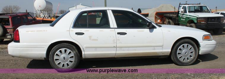 image for item 9415 2006 Ford Crown Victoria Police Interceptor