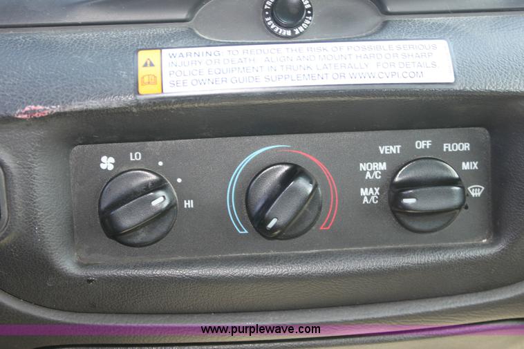 image for item 9415 2006 Ford Crown Victoria Police Interceptor