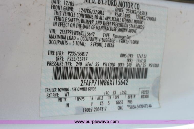 image for item 9415 2006 Ford Crown Victoria Police Interceptor