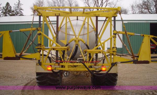 image for item 2000 1994 Tyler 3275 liquid floater truck