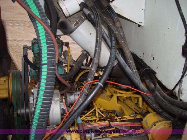 image for item 2000 1994 Tyler 3275 liquid floater truck