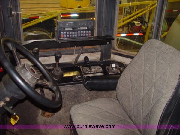 image for item 2000 1994 Tyler 3275 liquid floater truck