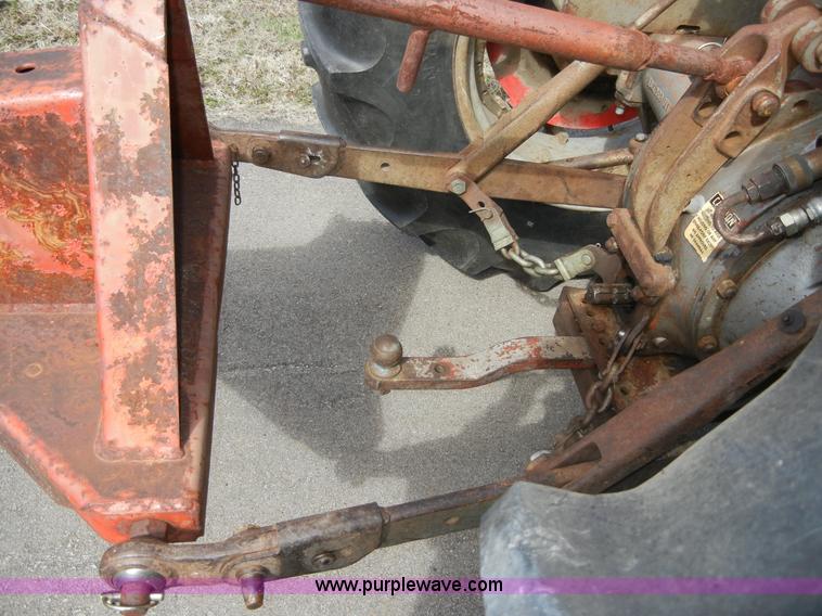 image for item 2318 1972 Massey-Ferguson 165 tractor with loader