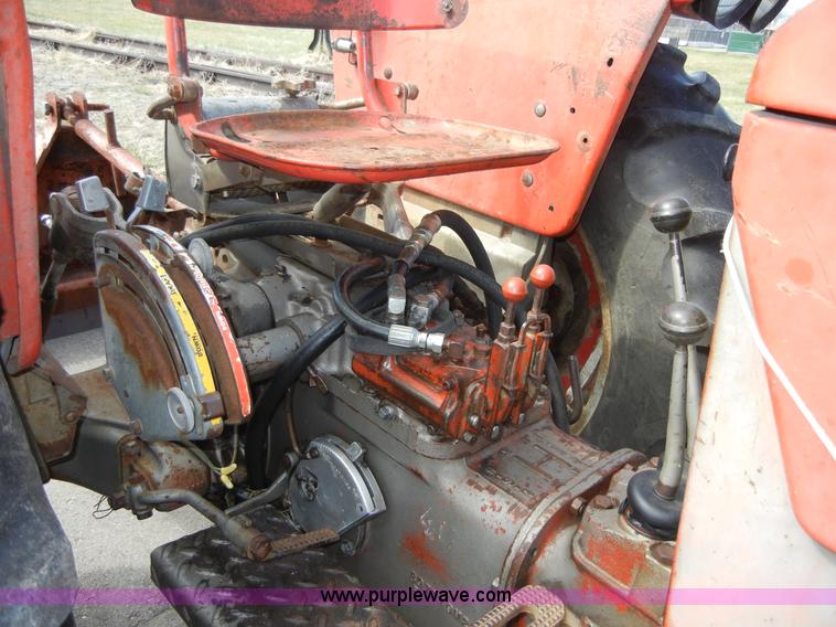 image for item 2318 1972 Massey-Ferguson 165 tractor with loader