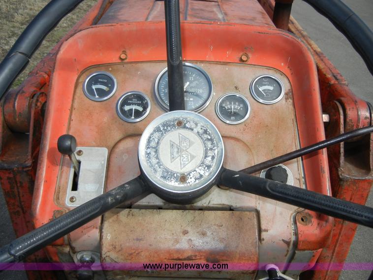 image for item 2318 1972 Massey-Ferguson 165 tractor with loader