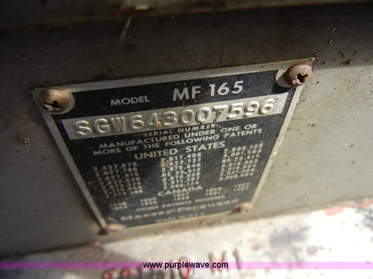 image for item 2318 1972 Massey-Ferguson 165 tractor with loader