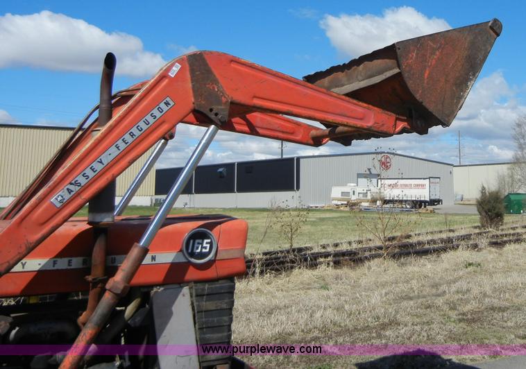image for item 2318 1972 Massey-Ferguson 165 tractor with loader