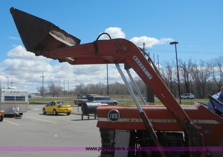 image for item 2318 1972 Massey-Ferguson 165 tractor with loader