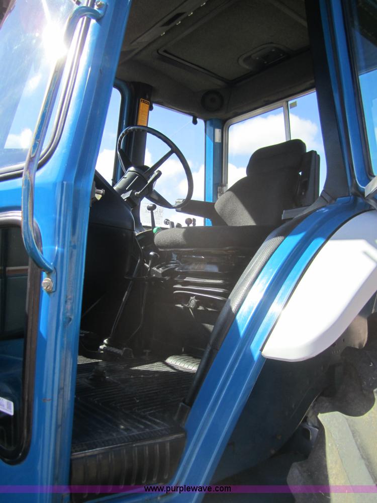 image for item 3051 1989 Ford TW5 tractor