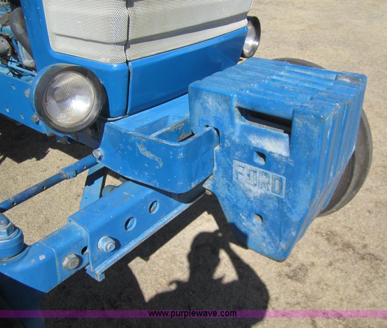 image for item 3051 1989 Ford TW5 tractor