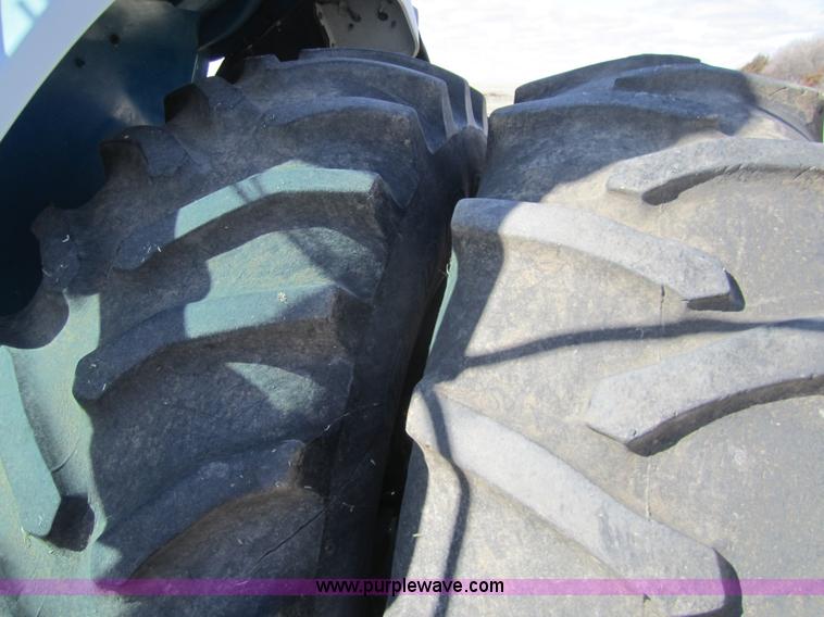 image for item 3051 1989 Ford TW5 tractor