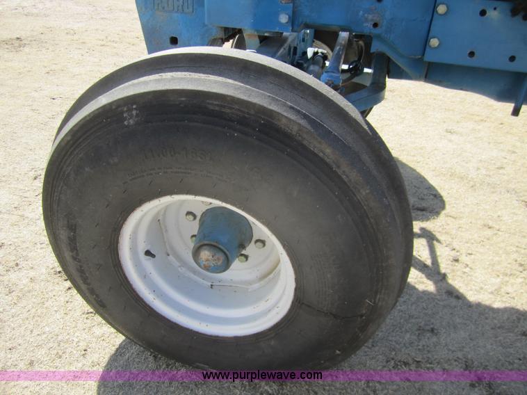 image for item 3051 1989 Ford TW5 tractor