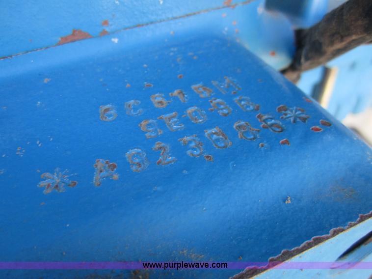 image for item 3051 1989 Ford TW5 tractor