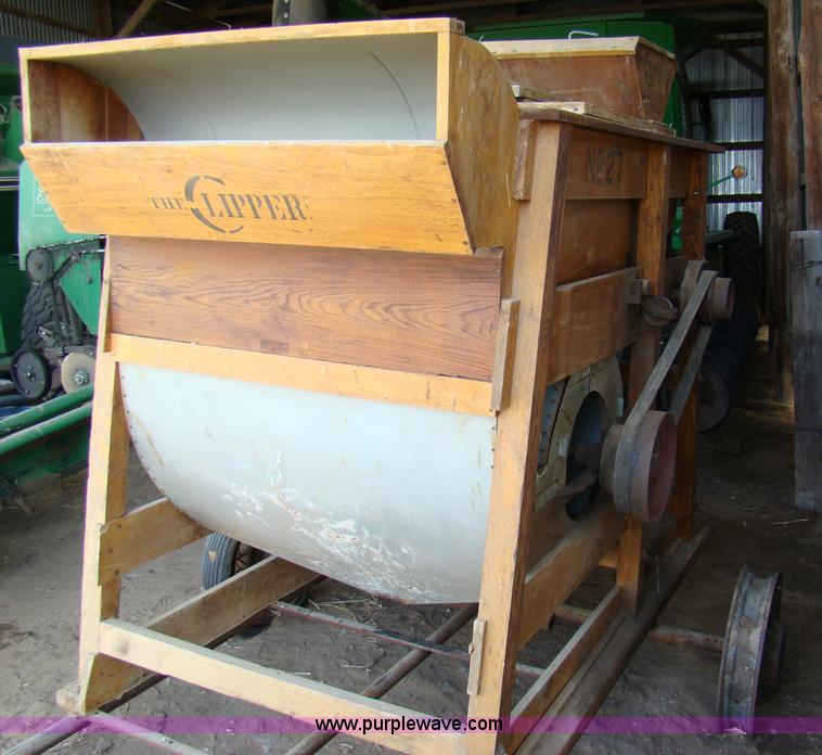 Clipper 27 seed cleaner in Cunningham, KS Item 4443 sold Purple Wave