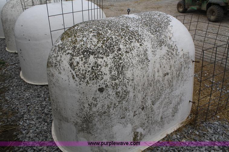 image for item 4937 (7) calf huts