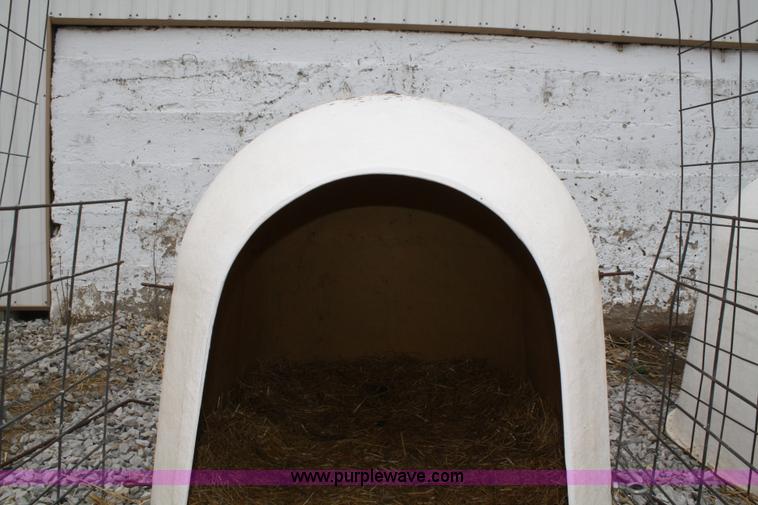 image for item 4937 (7) calf huts