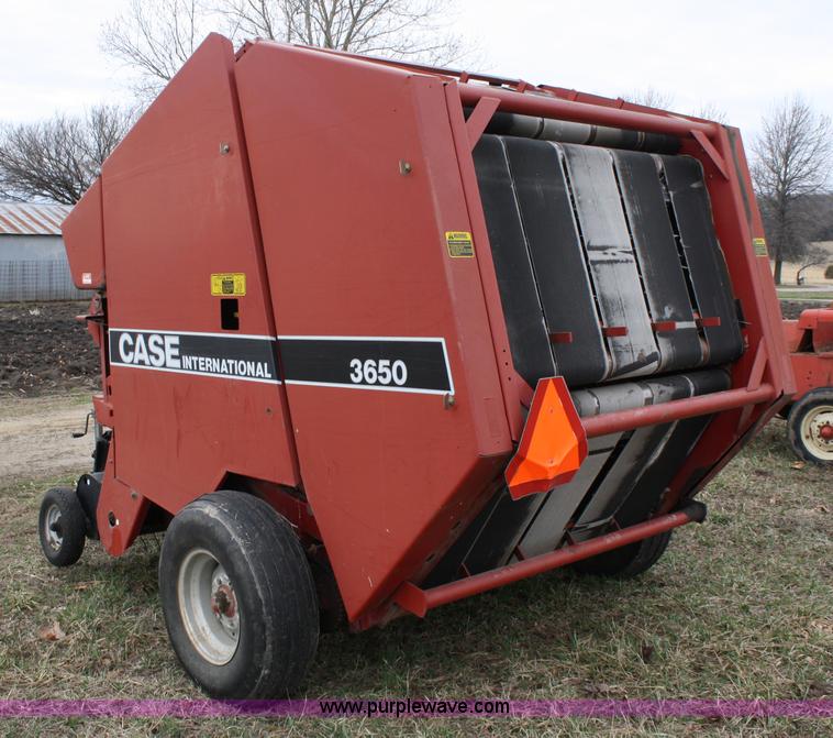 image for item 5023 1988 Case IH 3650 round baler