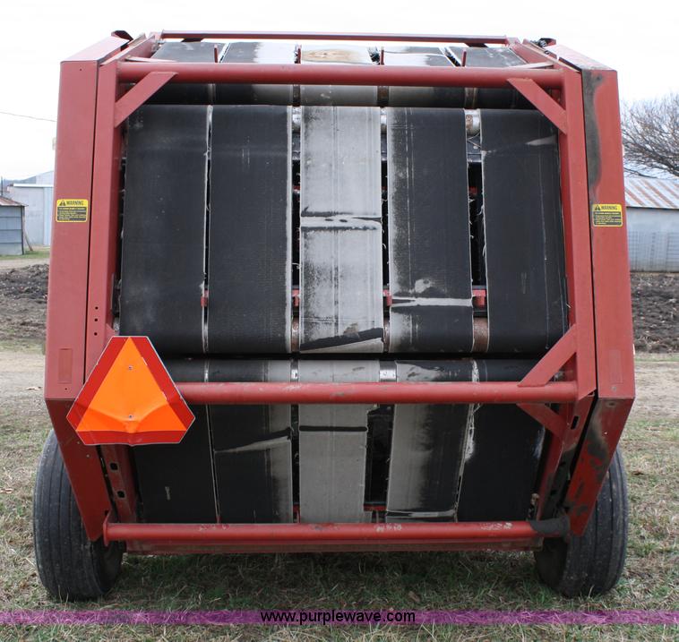 image for item 5023 1988 Case IH 3650 round baler