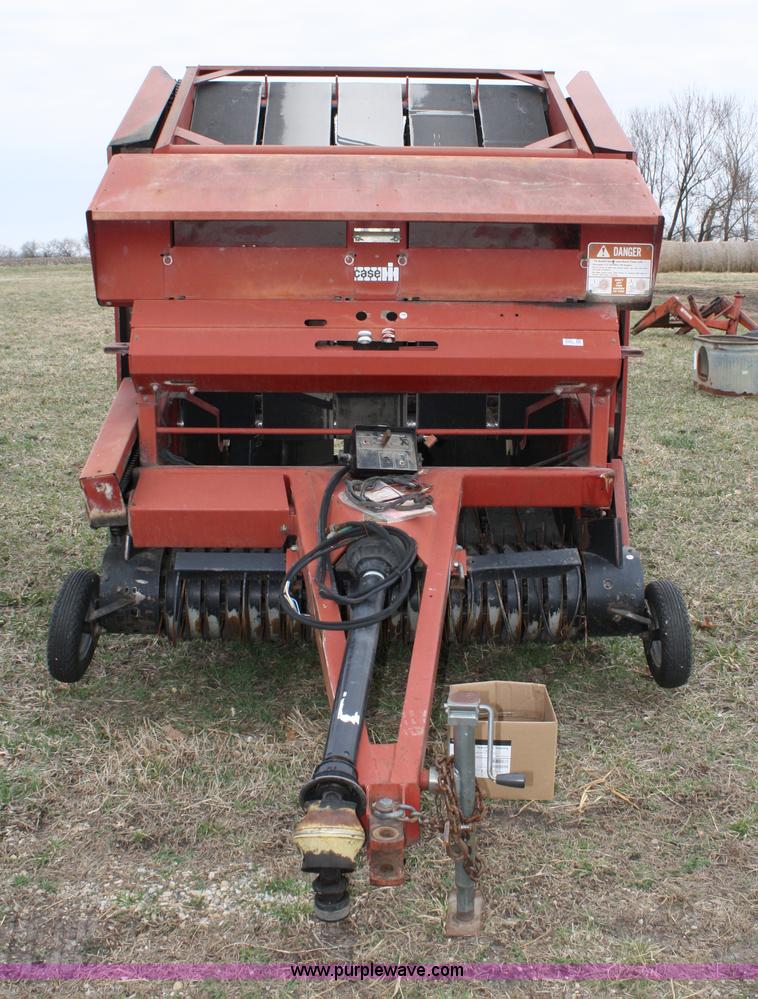 image for item 5023 1988 Case IH 3650 round baler