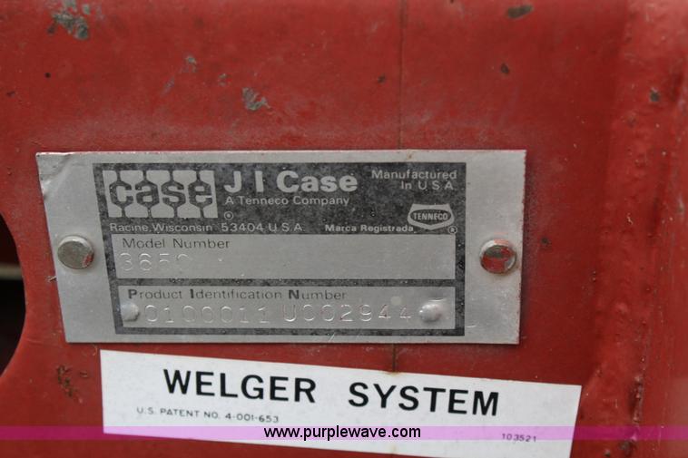 image for item 5023 1988 Case IH 3650 round baler