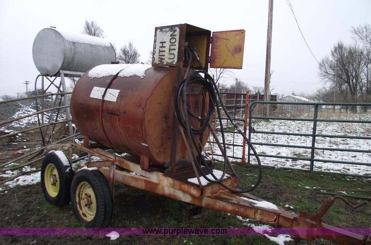 image for item 5521 500 gallon portable fuel tank