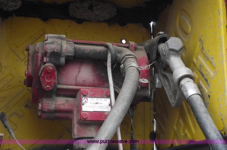 image for item 5521 500 gallon portable fuel tank