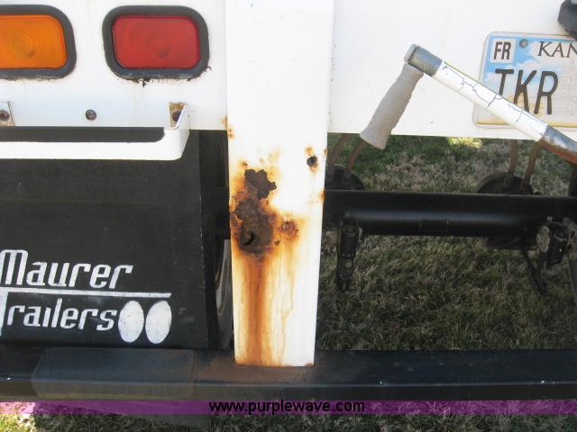 image for item 5930 1997 Maurer Mfg. grain hopper trailer