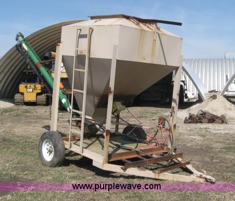 image for item 5938 Seed tender wagon