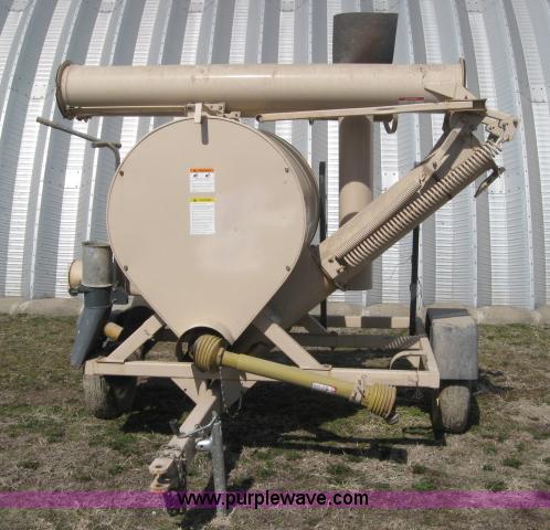 image for item 5946 Rem 1026A grain vac