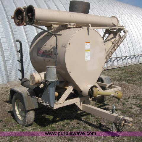 image for item 5946 Rem 1026A grain vac