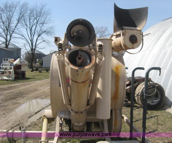 image for item 5946 Rem 1026A grain vac