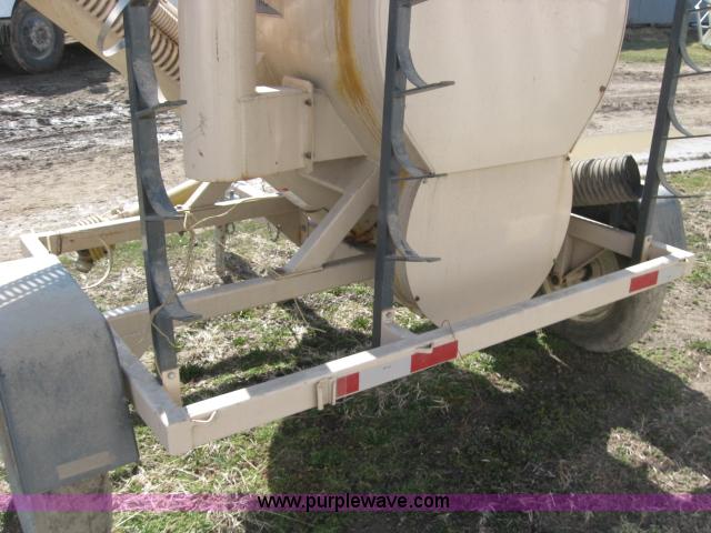 image for item 5946 Rem 1026A grain vac