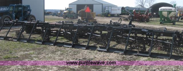image for item 5949 2006 Precision Planting 3200 tillage harrow
