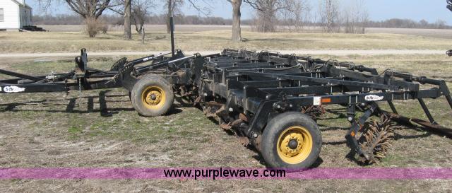 image for item 5949 2006 Precision Planting 3200 tillage harrow
