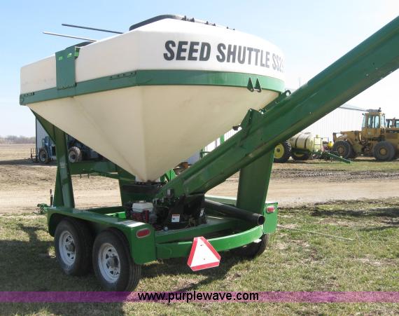 image for item 5950 Norwood 290 seed shuttle/tender