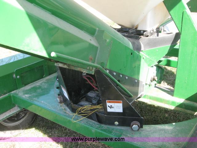image for item 5950 Norwood 290 seed shuttle/tender