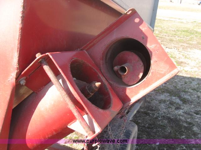 image for item 5956 Feterl 23090 grain cleaner