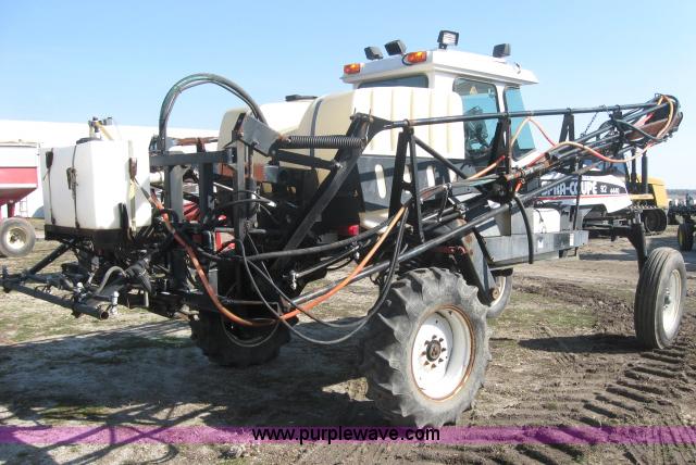 image for item 5957 2001 AGCO SpraCoupe 4440 sprayer