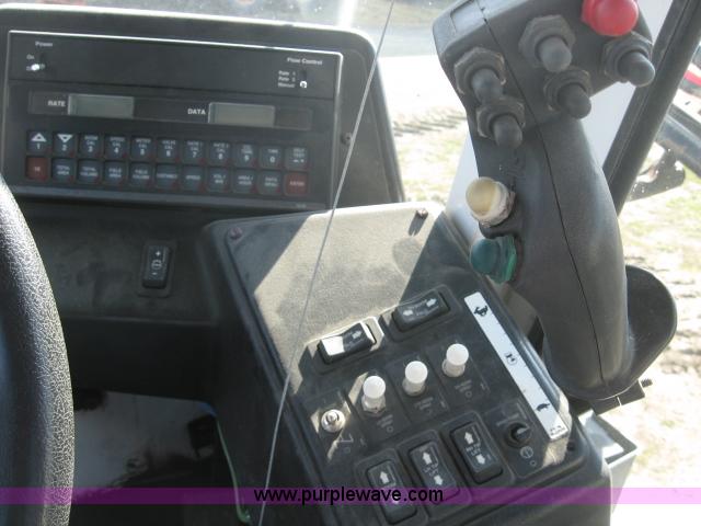 image for item 5957 2001 AGCO SpraCoupe 4440 sprayer