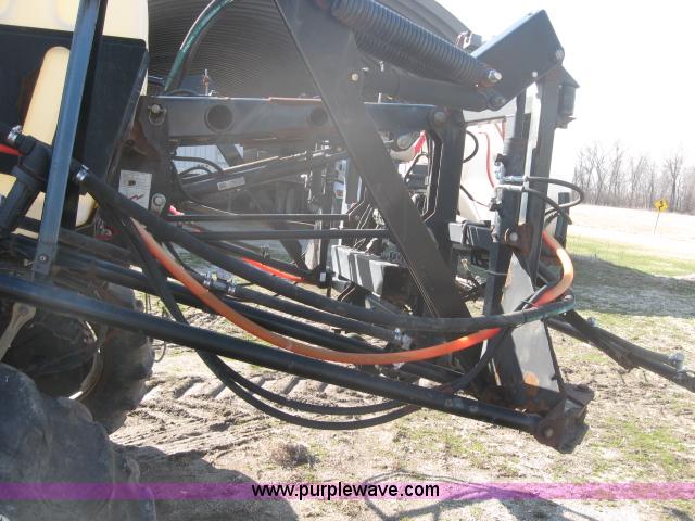 image for item 5957 2001 AGCO SpraCoupe 4440 sprayer