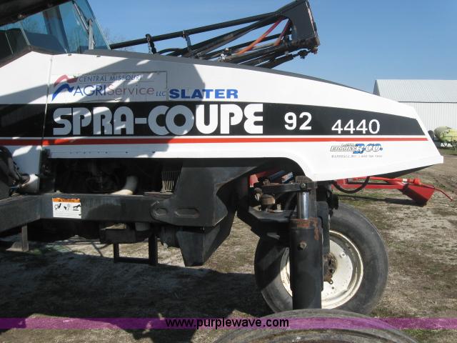 image for item 5957 2001 AGCO SpraCoupe 4440 sprayer