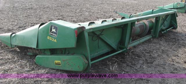 image for item 5965 John Deere 853A eight row header