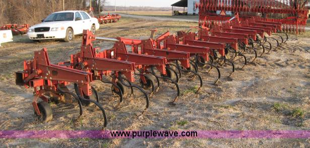 image for item 5983 Krause 4616-F3 row crop cultivator