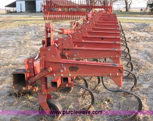 image for item 5983 Krause 4616-F3 row crop cultivator